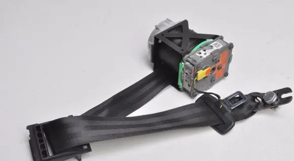 Audi A8 S8 D4 4H Rear seatbelt 