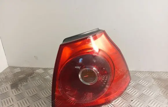 Volkswagen Golf V Rear/tail lights 1K6945096AC