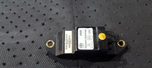 Fiat Punto (188) Airbag deployment crash/impact sensor 46739604 V00WQR