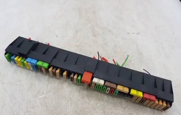 BMW 5 E39 Fuse module NOCODE