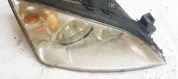 Ford Mondeo Mk III Headlight/headlamp 0301174602
