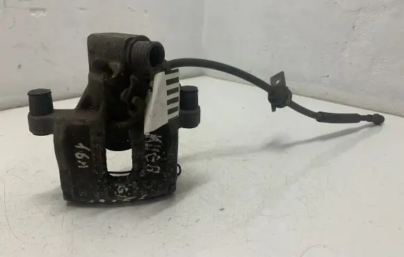 Ford Kuga II Rear brake caliper