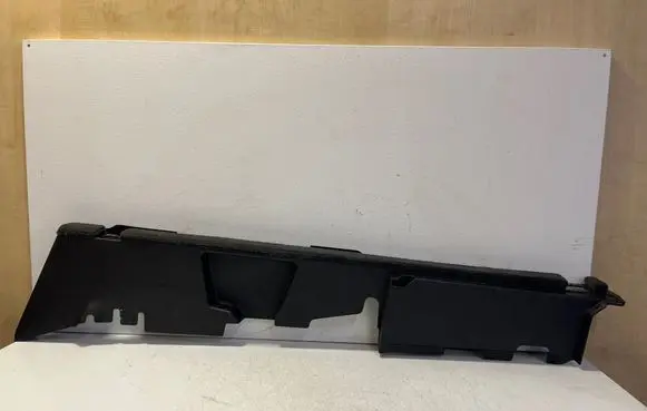 Audi Q7 4M Trunk/boot lower side trim panel 4M0863528F
