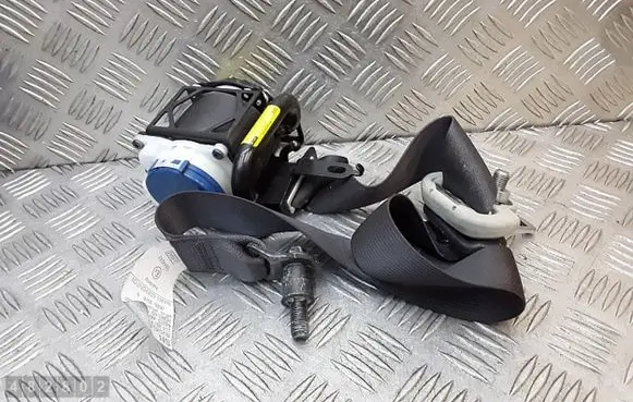 Subaru XV I Front seatbelt 305257810