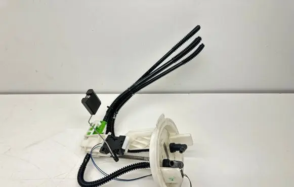 Mercedes-Benz C W204 Fuel level sensor A2044700694