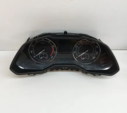 Skoda Superb B8 (3V) Speedometer (instrument cluster) 3V0920940B A2C1233160001