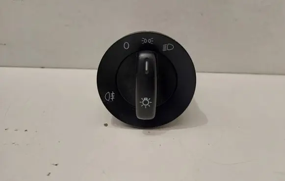 Volkswagen PASSAT B6 Light switch 1K0941431AH