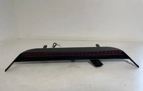 Volkswagen Phaeton Third/center stoplight 3D0945121 3D0945097