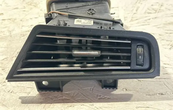 BMW 5 F10 F11 Dashboard side air vent grill/cover trim F5916689010 0761810 0037