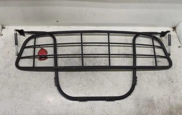 Volvo V50 Trunk separation 