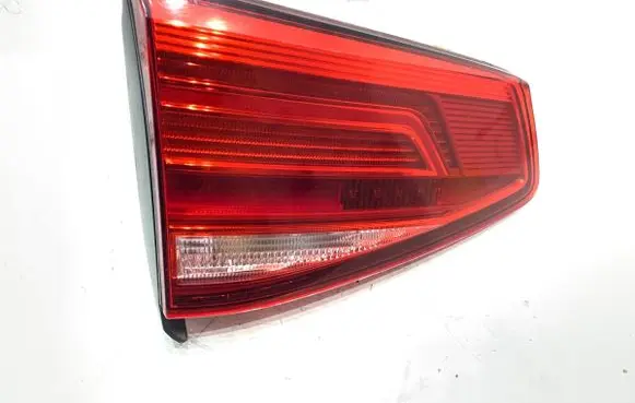 Volkswagen PASSAT B8 Rear/tail lights