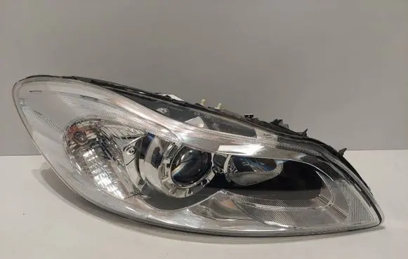 Volvo C30 Headlight/headlamp 0301255202 LE08A6184