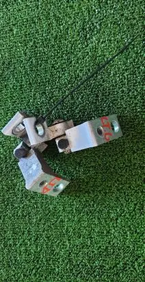 Rear door hinge set
