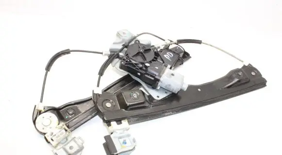 Opel Ampera Front door window regulator with motor 