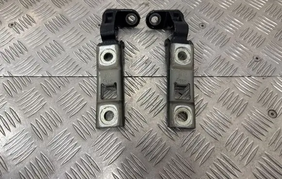 Chrysler Pacifica Tailgate/trunk/boot hinge 68229151