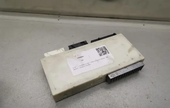 BMW 5 E39 Comfort/convenience module 61358381491 8381491