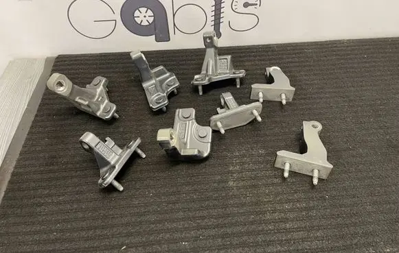 Front door hinge set