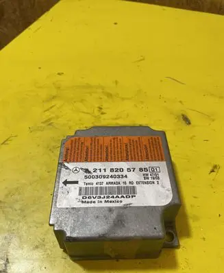 Mercedes-Benz E W211 Airbag control unit/module A2118205785 2118205785