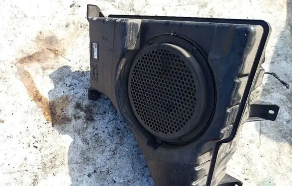Dodge Journey Subwoofer speaker 05064298AC