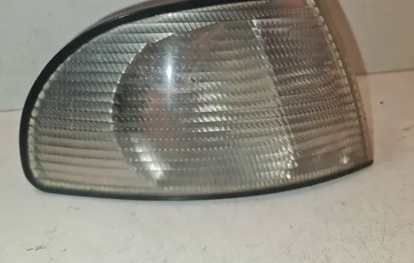 Audi A4 S4 B5 8D Front indicator light 1315106