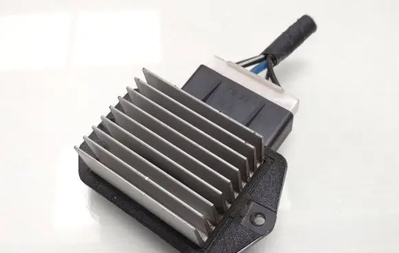 Mitsubishi Pajero Heater blower motor/fan resistor 4993002110