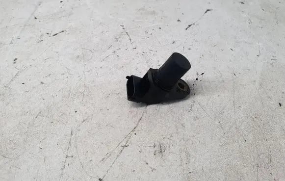 Mercedes-Benz C W204 Camshaft position sensor A0051531328