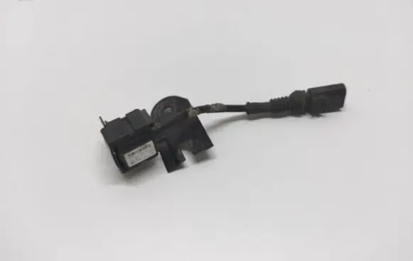 Volkswagen Phaeton ABS wheel speed sensor 3D0616576D 3D0907651