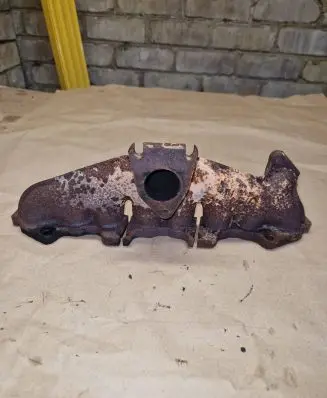 Peugeot 807 Exhaust manifold