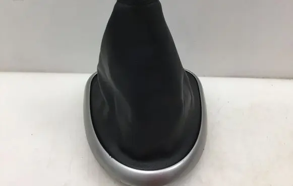 Nissan Qashqai Gear lever shifter trim leather/knob 96935JD000