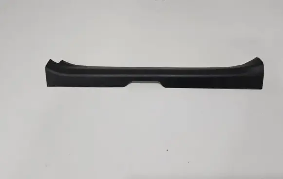 Trunk/boot sill cover protection