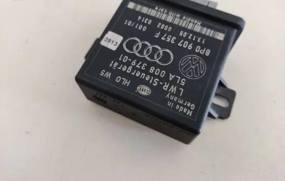 Audi A8 S8 D3 4E Light module LCM 8P0907357F