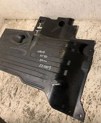 Volvo XC40 Rear underbody cover/under tray 