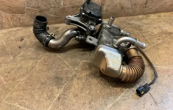 Mercedes-Benz C W205 EGR valve H8201068965