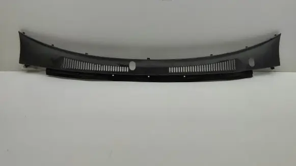Nissan Patrol Y61 Wiper trim 66812VB000