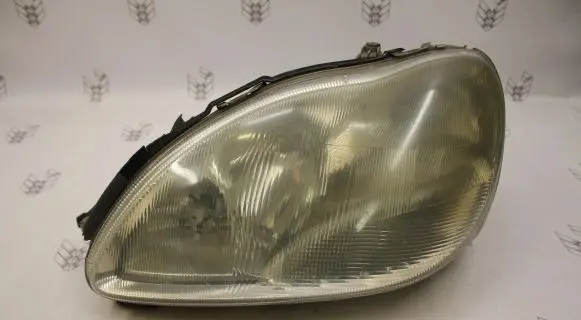 Mercedes-Benz S W220 Headlight/headlamp A2208200161