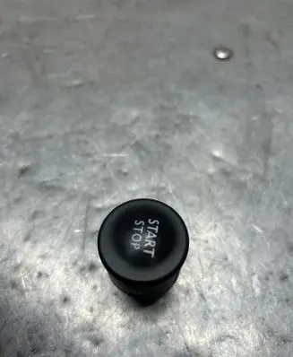 Renault Captur Engine start stop button switch 506978R 45117