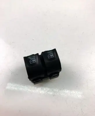 Renault Captur Electric window control switch 254118044R