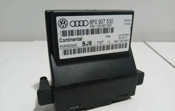 Audi A3 S3 8P Gateway control module 1K0907951 8P0907530 5WK50024G