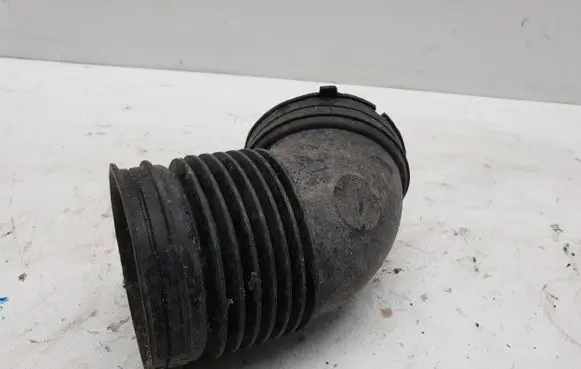 BMW X1 E84 Air intake hose/pipe 7532755 4607127219