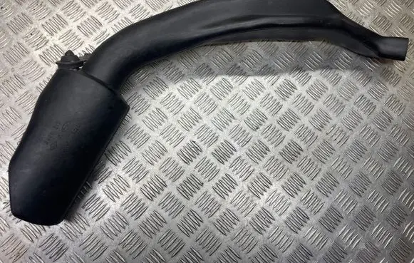 Subaru Legacy Intake resonator SAEPP 97889F763EA