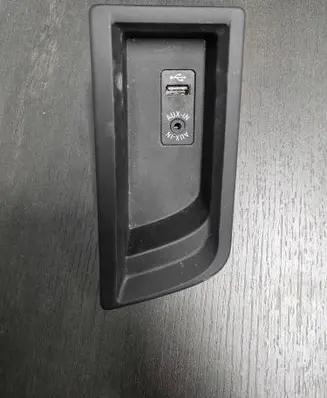 BMW 4 F32 F33 AUX in-socket connector 9207357