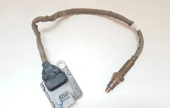 Opel Combo E Lambda probe sensor 9821121180 A2C12511100
