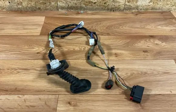 Mazda 3 I Rear door wiring loom BP4M67220C 607040039799