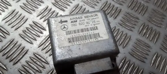 Mercedes-Benz C W202 Airbag control unit/module 0008208026 12198401
