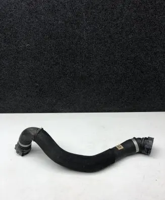 BMW 5 G30 G31 Engine coolant pipe/hose 8581029