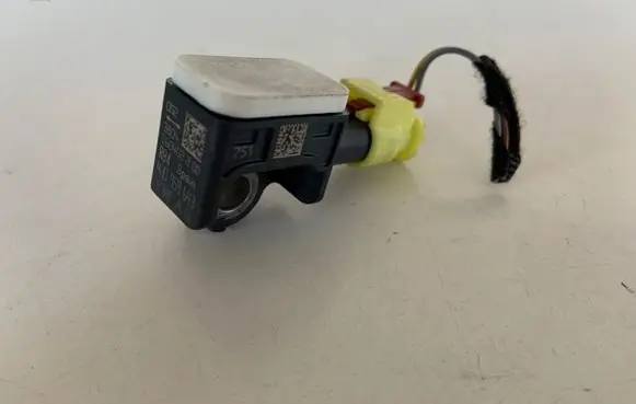 Audi A7 S7 4G Airbag deployment crash/impact sensor 4H0959643