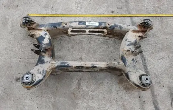 Mercedes-Benz E W212 Rear subframe 2123500803 1836416 2120803