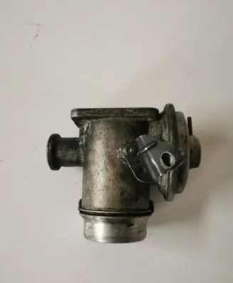 BMW 5 E60 E61 EGR valve 7789999