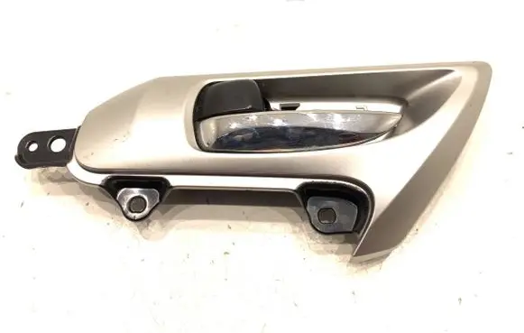 Lexus CT 200H Front door interior handle 