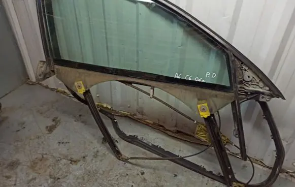 Audi A6 S6 C6 4F Front window lifting mechanism without motor